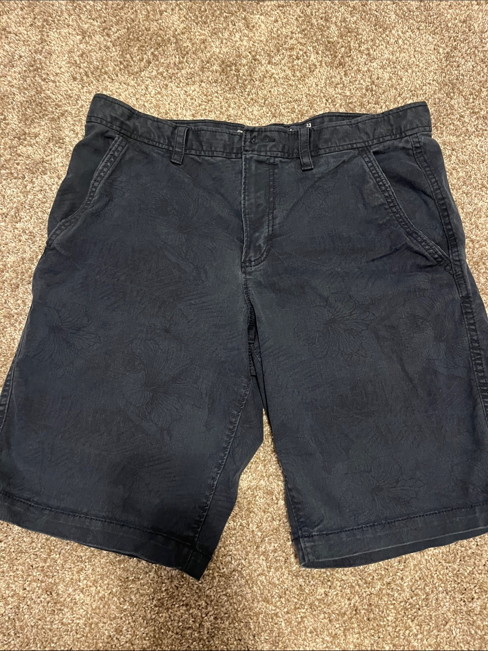 Urban Pipeline Brand Men’s Flex Shorts size 33 Navy with Subtle Floral Pattern